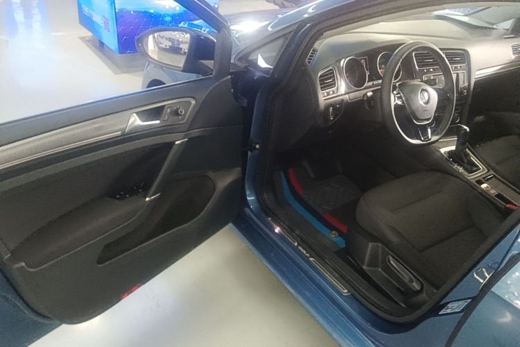 Volkswagen Golf 2017 #16 Volkswagen Golf 2017 car image #16