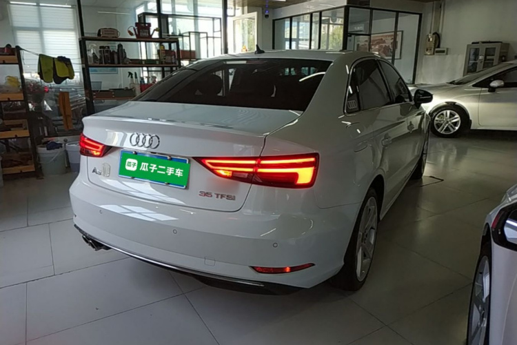 Audi A3 2019 immagine di auto #7