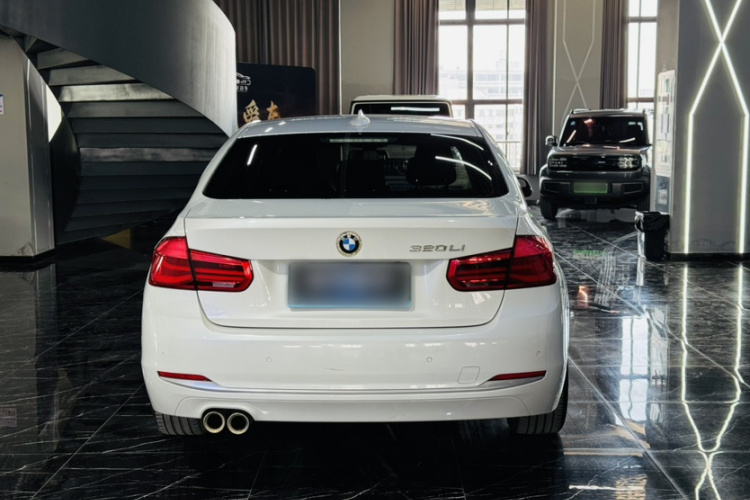 BMW 3 Series 2017 car image #7