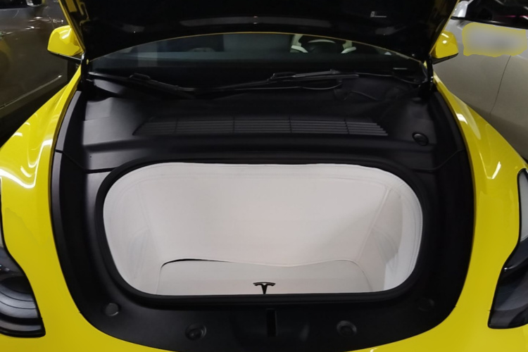 Tesla Model Y 2022 car image #20