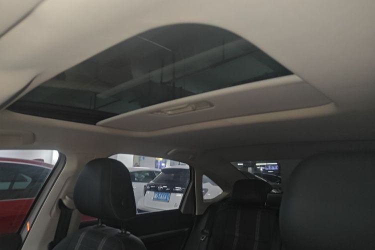 Volkswagen Lavida 2019 car image #18