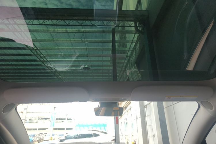 Tesla Model 3 2021 car image #20