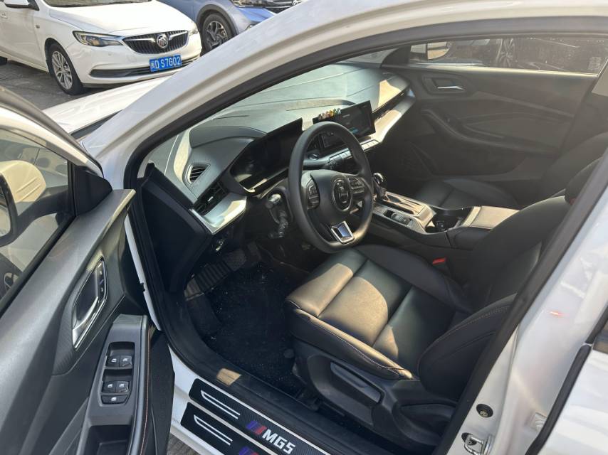 MG 5 2022 imagen de coche #8