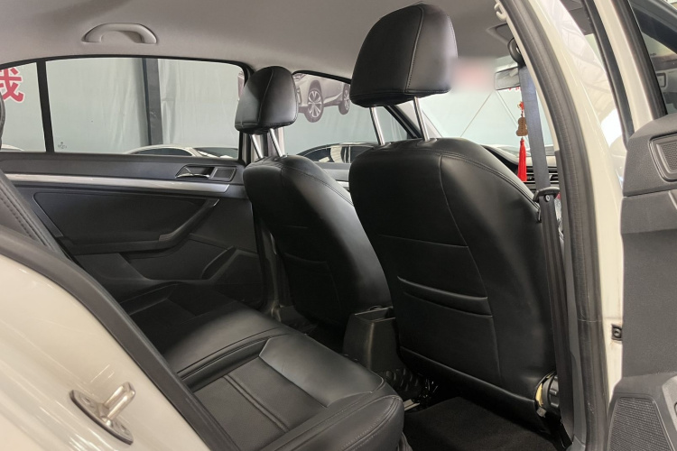 Volkswagen Lavida 2023 car image #17