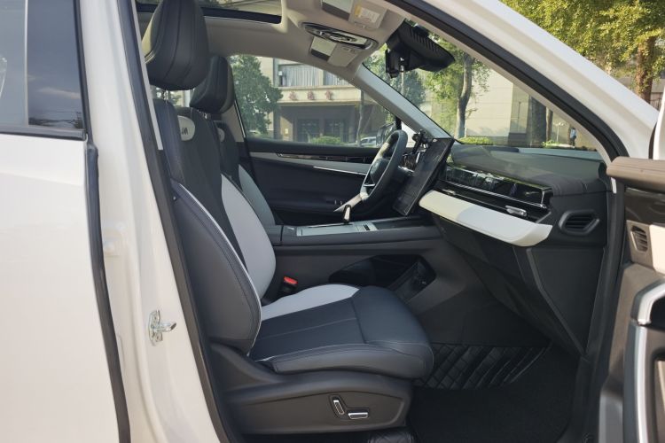 GEELY Boyue L 2025 #24 GEELY Boyue L 2025 car image #24