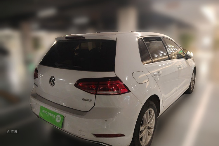 Volkswagen Golf 2018 car image #7