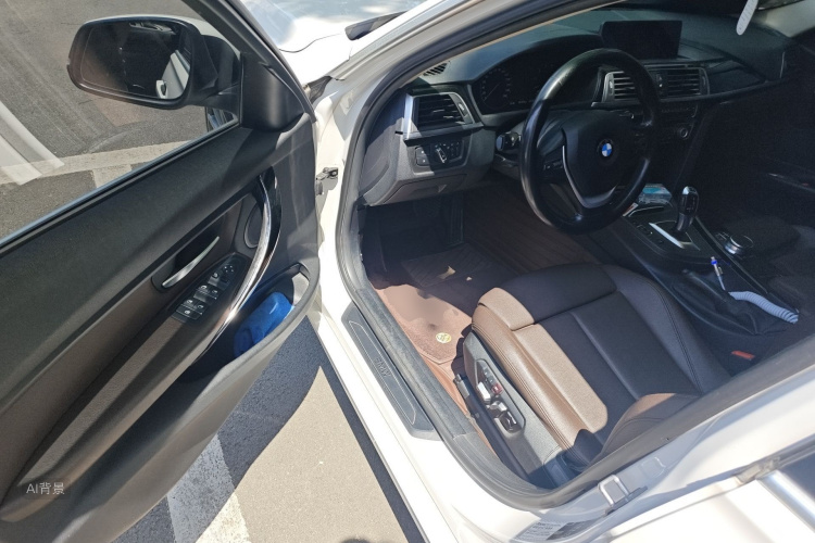 BMW 3 Series 2018 car image #18