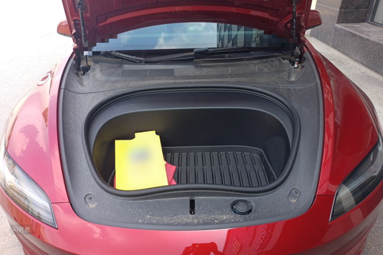 Tesla Model 3 2024 car image #22