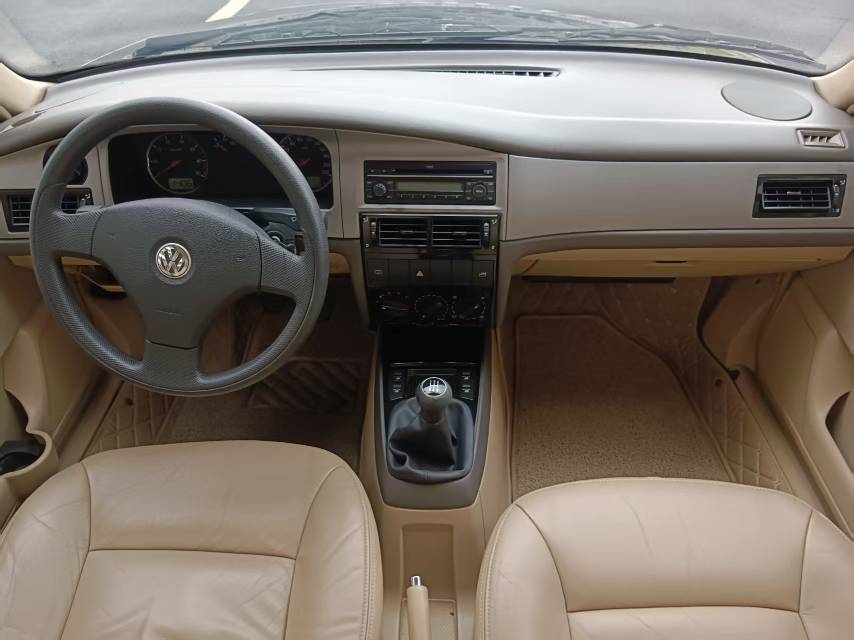 Volkswagen Santana Vista 2012 car image #5