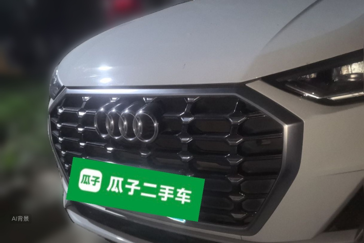 Audi Q3 2020 car image #3