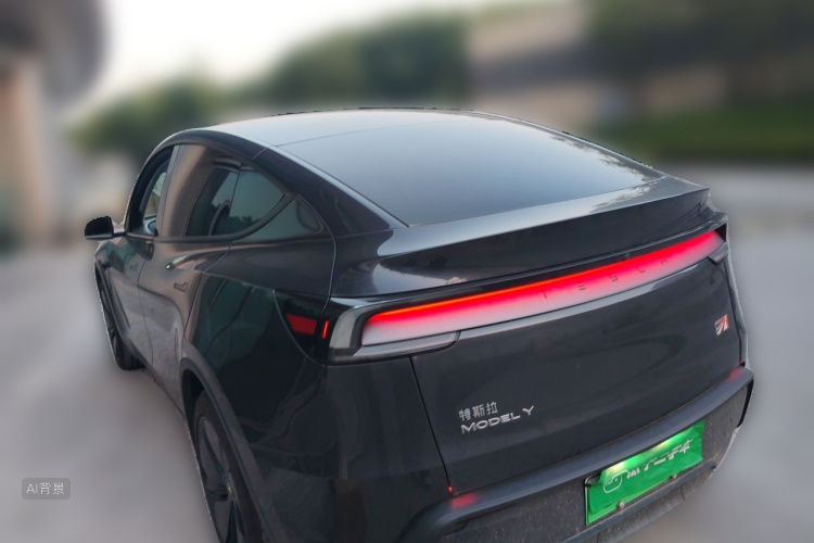 Tesla Model Y 2025 #5 Tesla Model Y 2025 car image #5