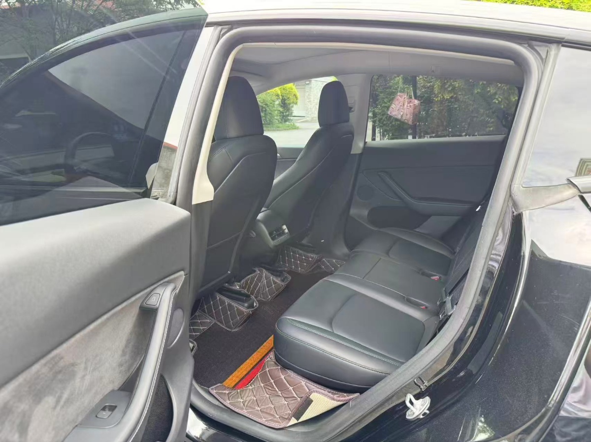 Tesla Model Y 2023 #7 Tesla Model Y 2023 car image #7
