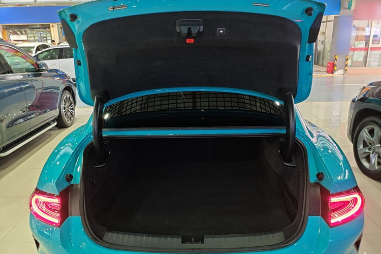 MI SU7 2025 car image #19