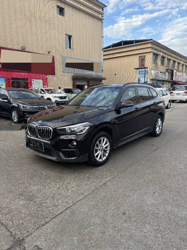 BMW X1 2018 BMW X1 2018 car image