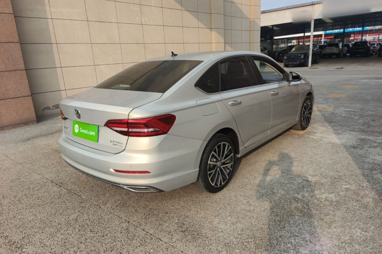 Volkswagen Lavida 2019 #7 Volkswagen Lavida 2019 car image #7