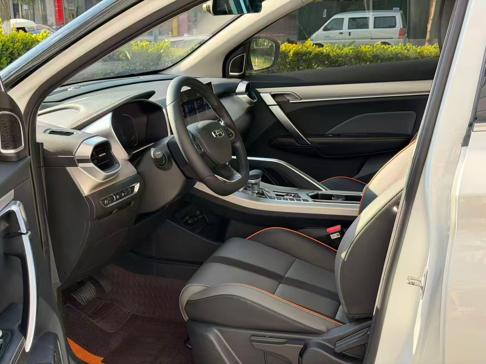 GEELY Coolray 2024 #4 GEELY Coolray 2024 car image #4