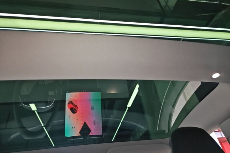 Tesla Model 3 2024 car image #18