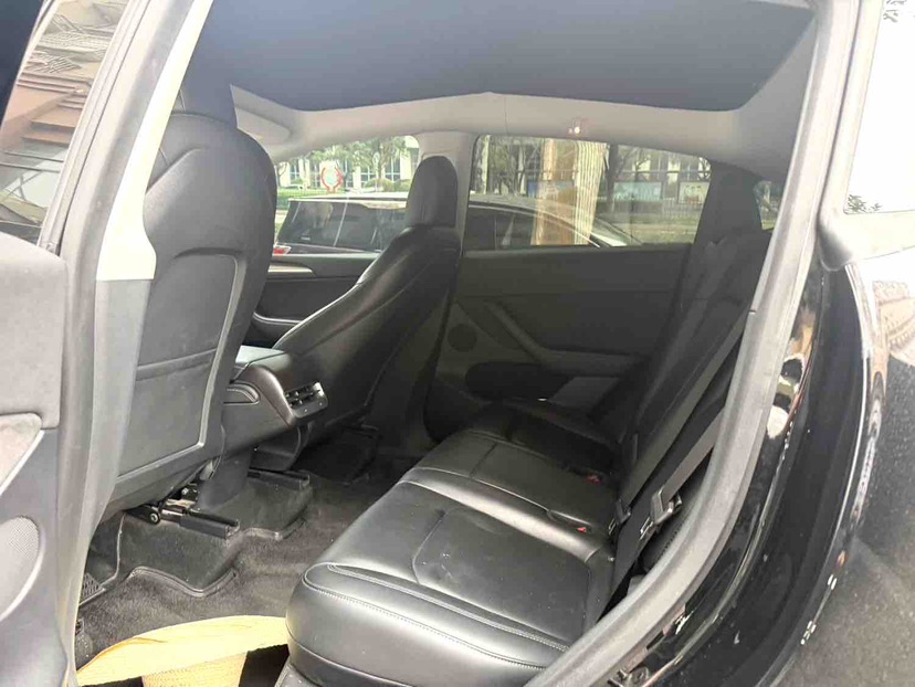Tesla Model Y 2021 #4 Tesla Model Y 2021 car image #4