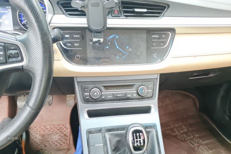 GEELY Emgrand 2018 car image #15