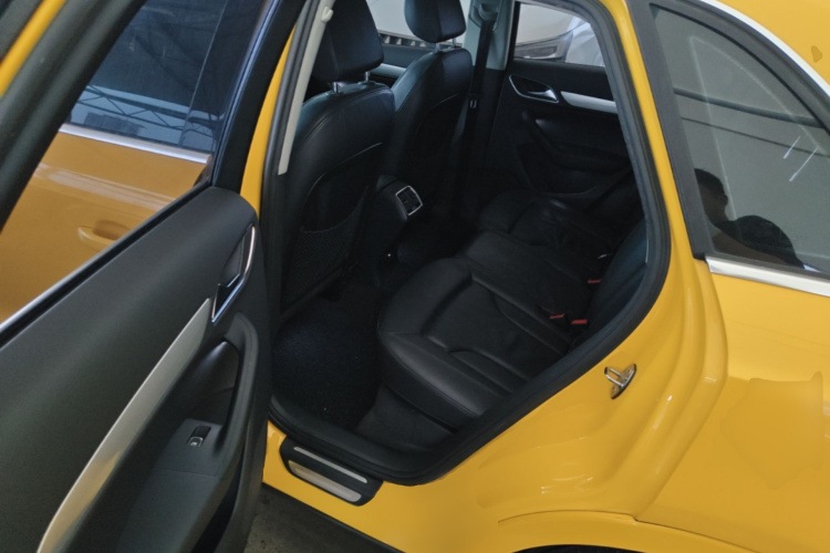 Audi Q3 2016 #17 Audi Q3 2016 car image #17
