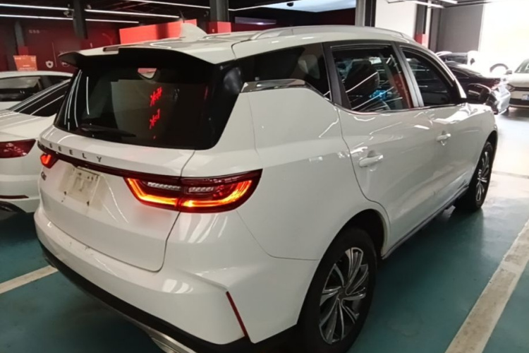 GEELY Vision X6 2022 immagine di auto #7