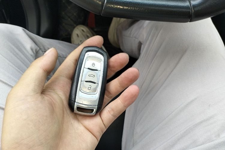 GEELY Emgrand 2015 car image #9