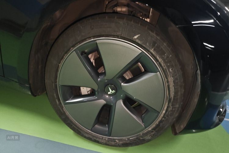 Tesla Model 3 2023 car image #9