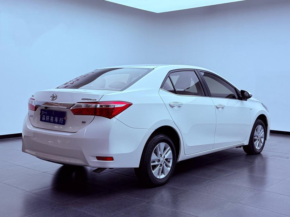2015 car image #6