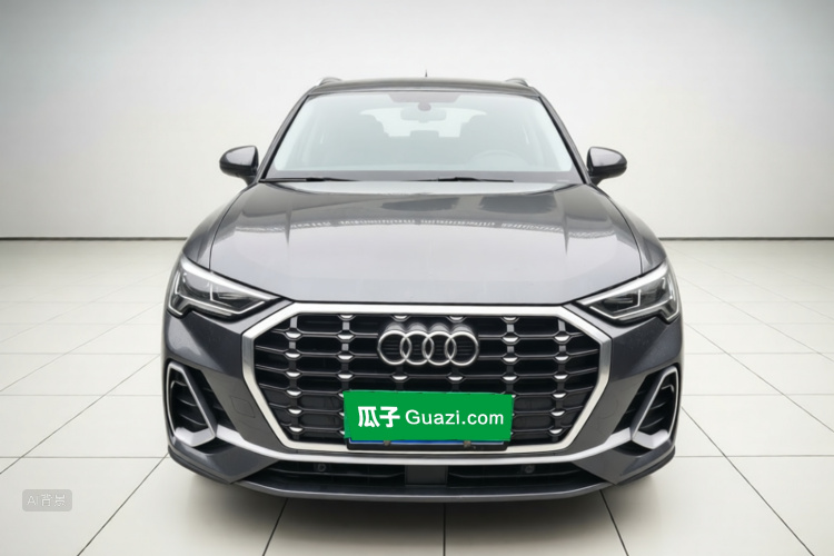 Audi Q3 2021 car image #3