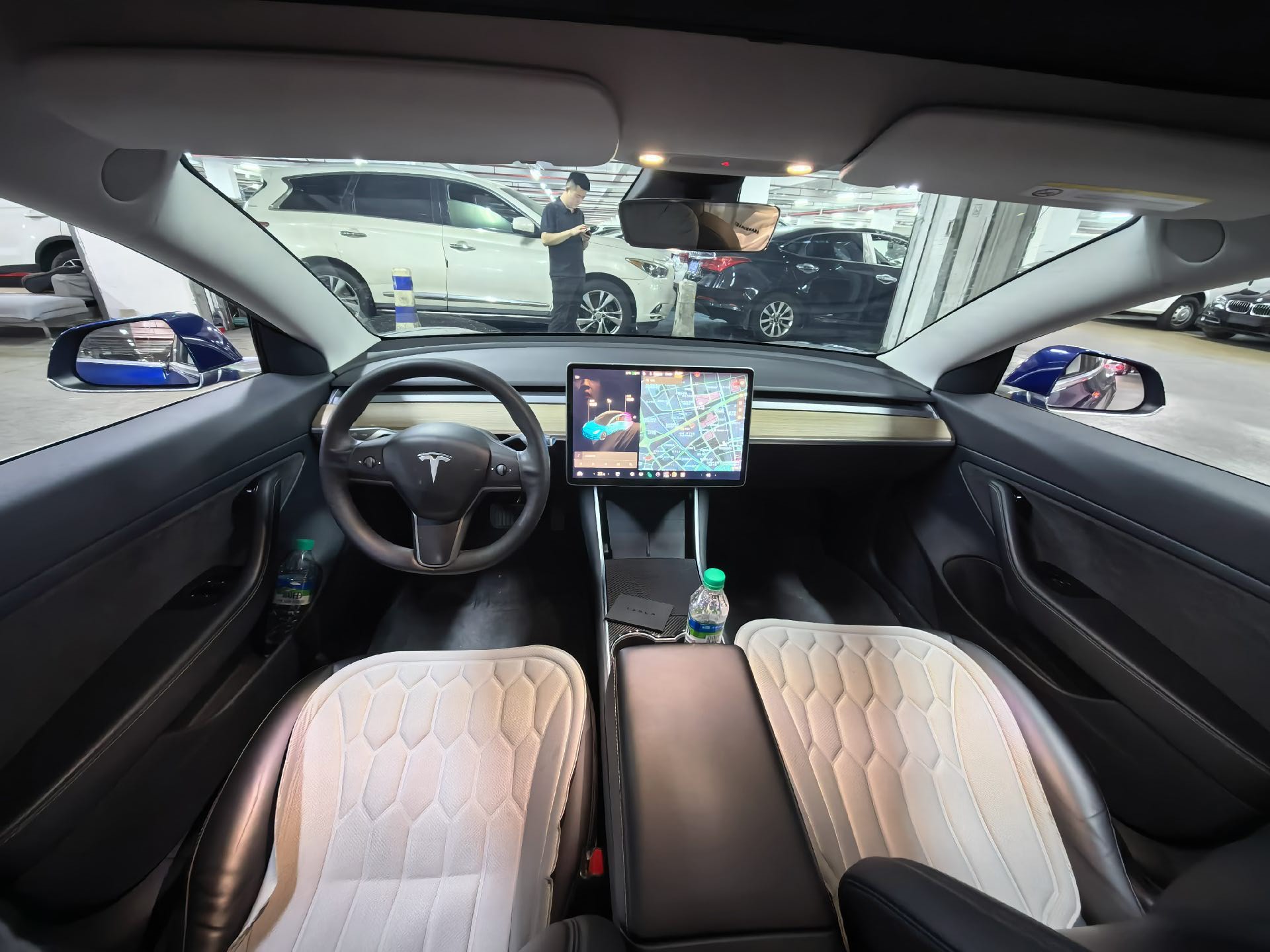 Tesla Model 3 2020 car image #6