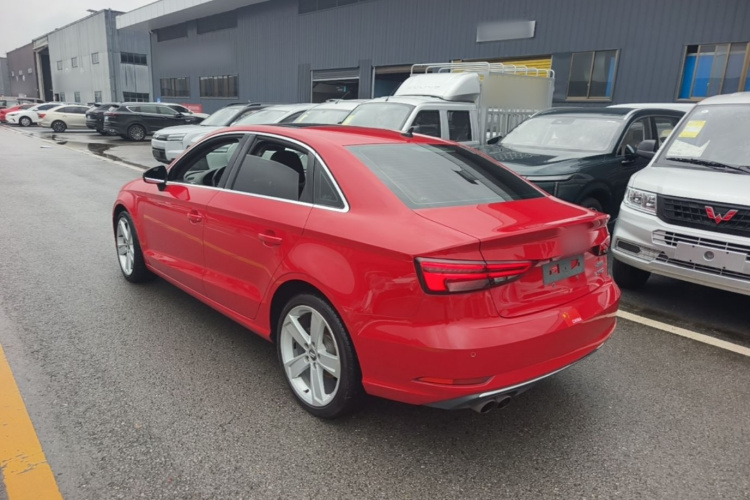 Audi A3 2019 immagine di auto #5