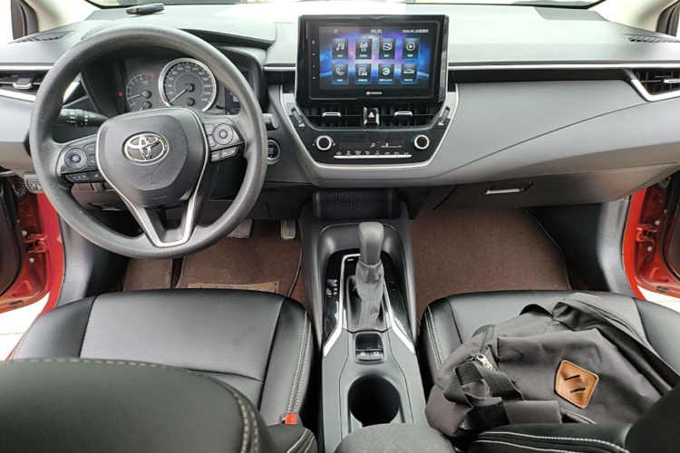 Toyota Corolla 2020 car image #10