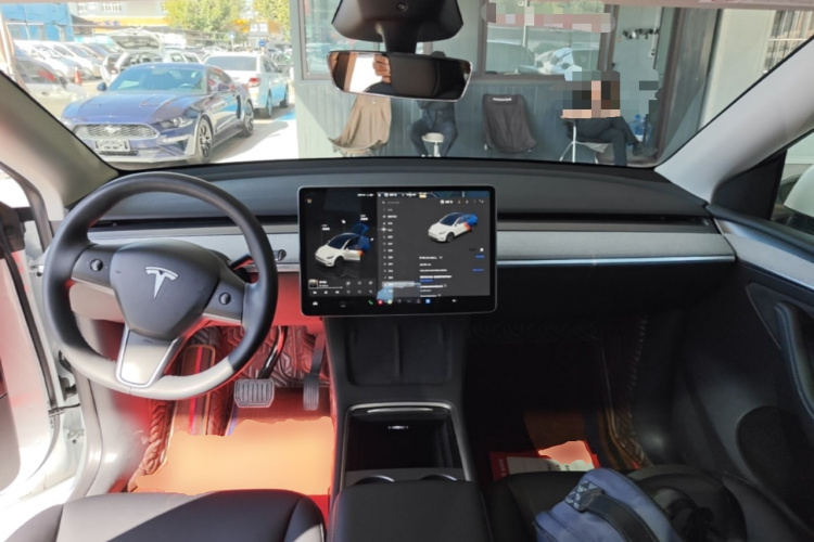 Tesla Model Y 2024 #10 Tesla Model Y 2024 image de voiture #10