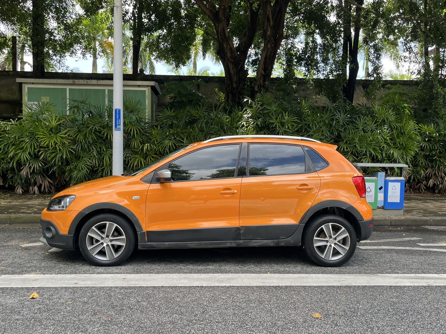 Volkswagen Polo 2013 car image #2