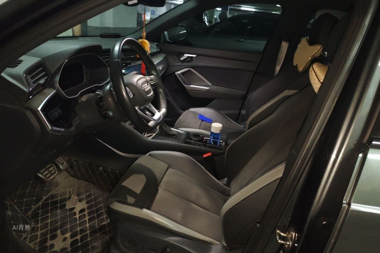 Audi Q3 2021 imagen de coche #17