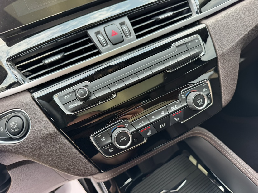 BMW X1 2023 car image #17