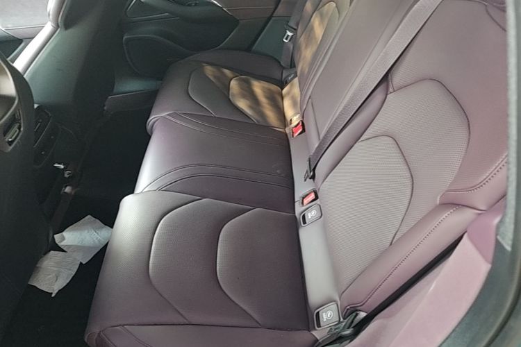 MI SU7 2024 car image #17