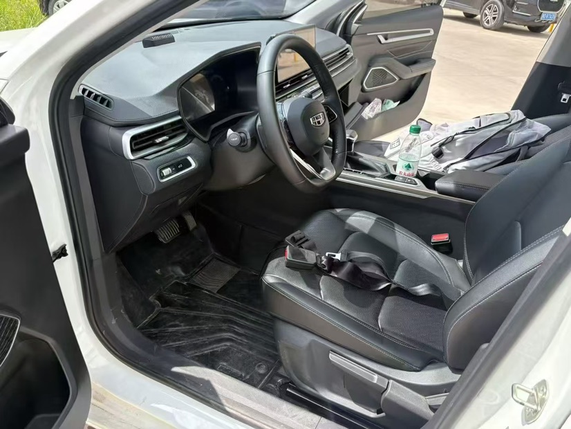 GEELY Emgrand 2023 #2 GEELY Emgrand 2023 car image #2