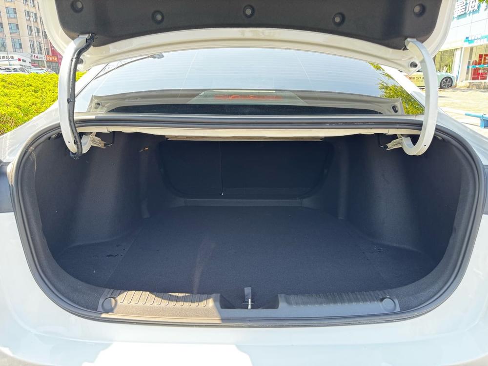 GEELY Emgrand 2026 #28 GEELY Emgrand 2026 image de voiture #28