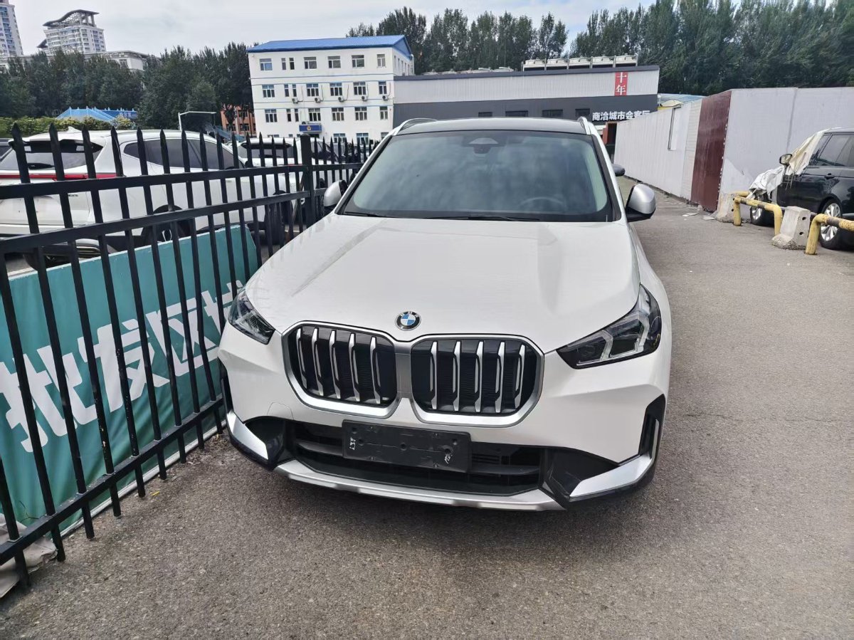 BMW X1 2023 #2 BMW X1 2023 car image #2