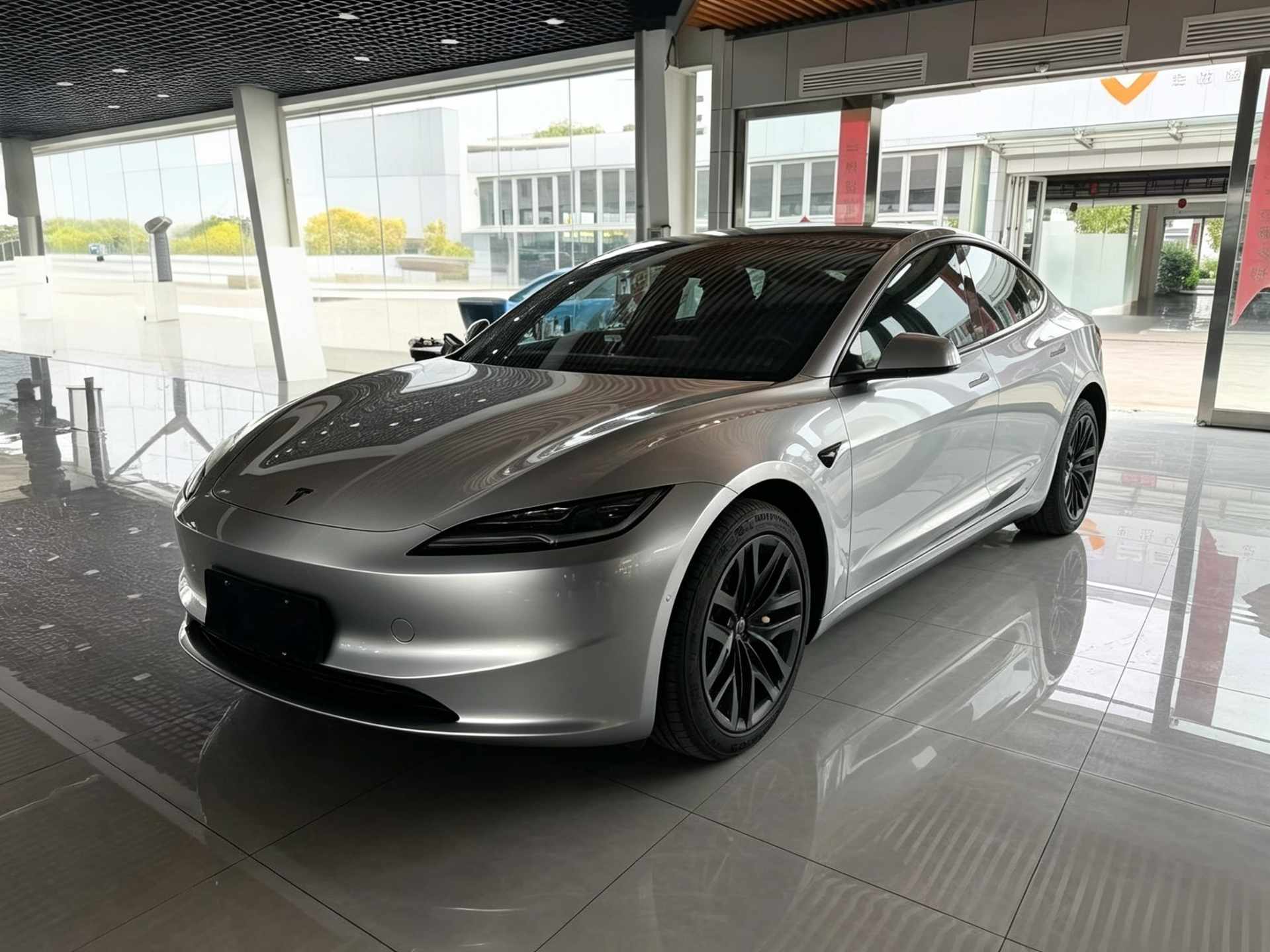Tesla Model 3 2025 car image 