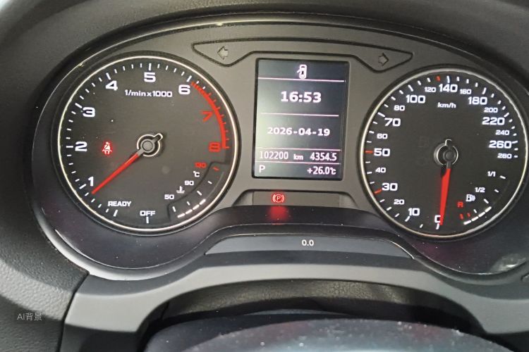 Audi A3 2018 car image #13