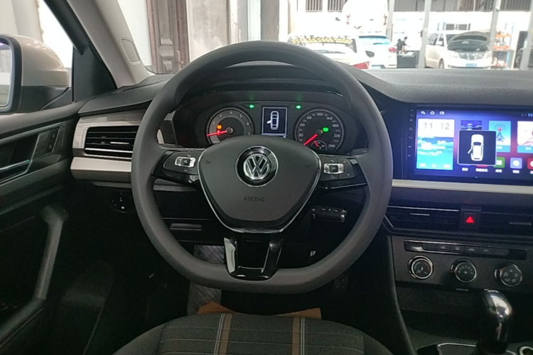 Volkswagen Lavida 2020 #11 Volkswagen Lavida 2020 car image #11