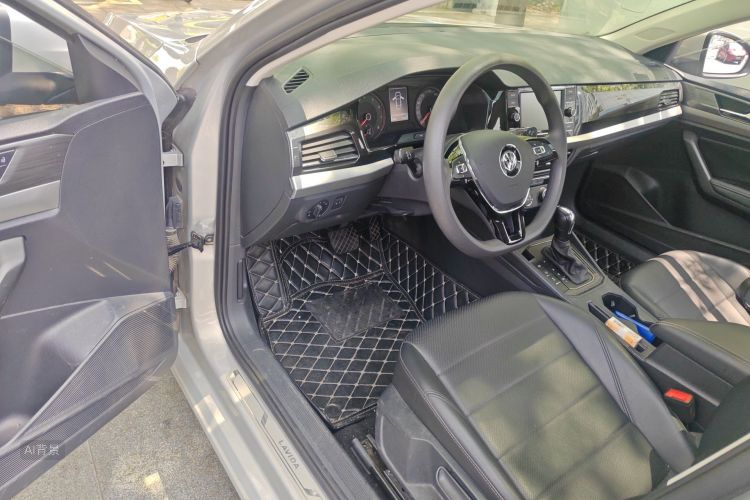 Volkswagen Lavida 2020 car image #18