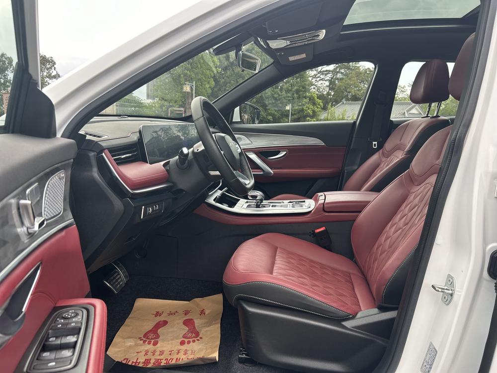 Jetour X70 PLUS 2024 car image #17