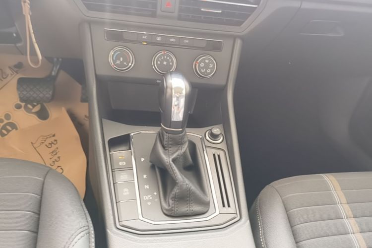 Volkswagen Lavida 2021 car image #18