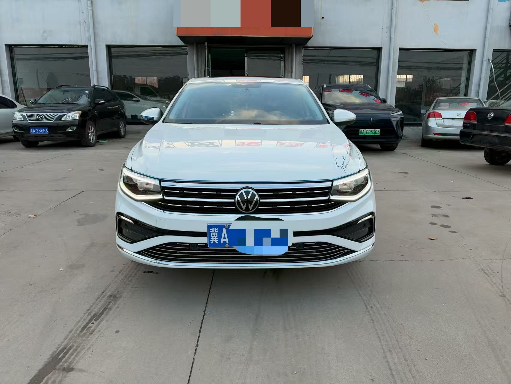2023 car image #2