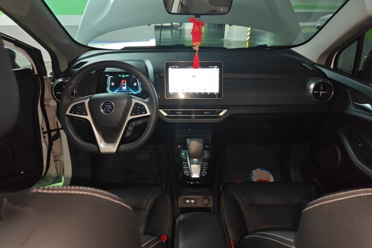 BYD Yuan New Energy 2010 immagine di auto #10