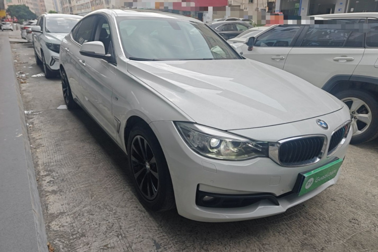 BMW 3 Series GT 2017 imagem de carro #4