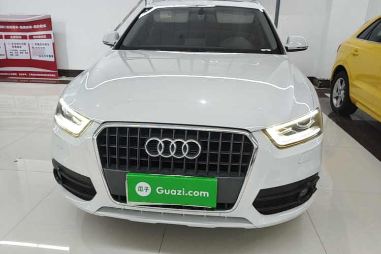 Audi Q3 2015 car image #3